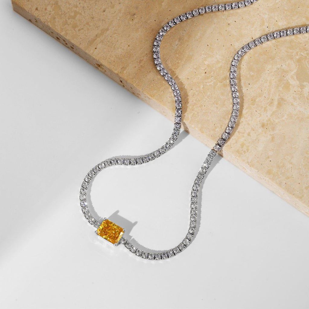 [HOT]2.0 carat Ornate Emerald Cut Necklace