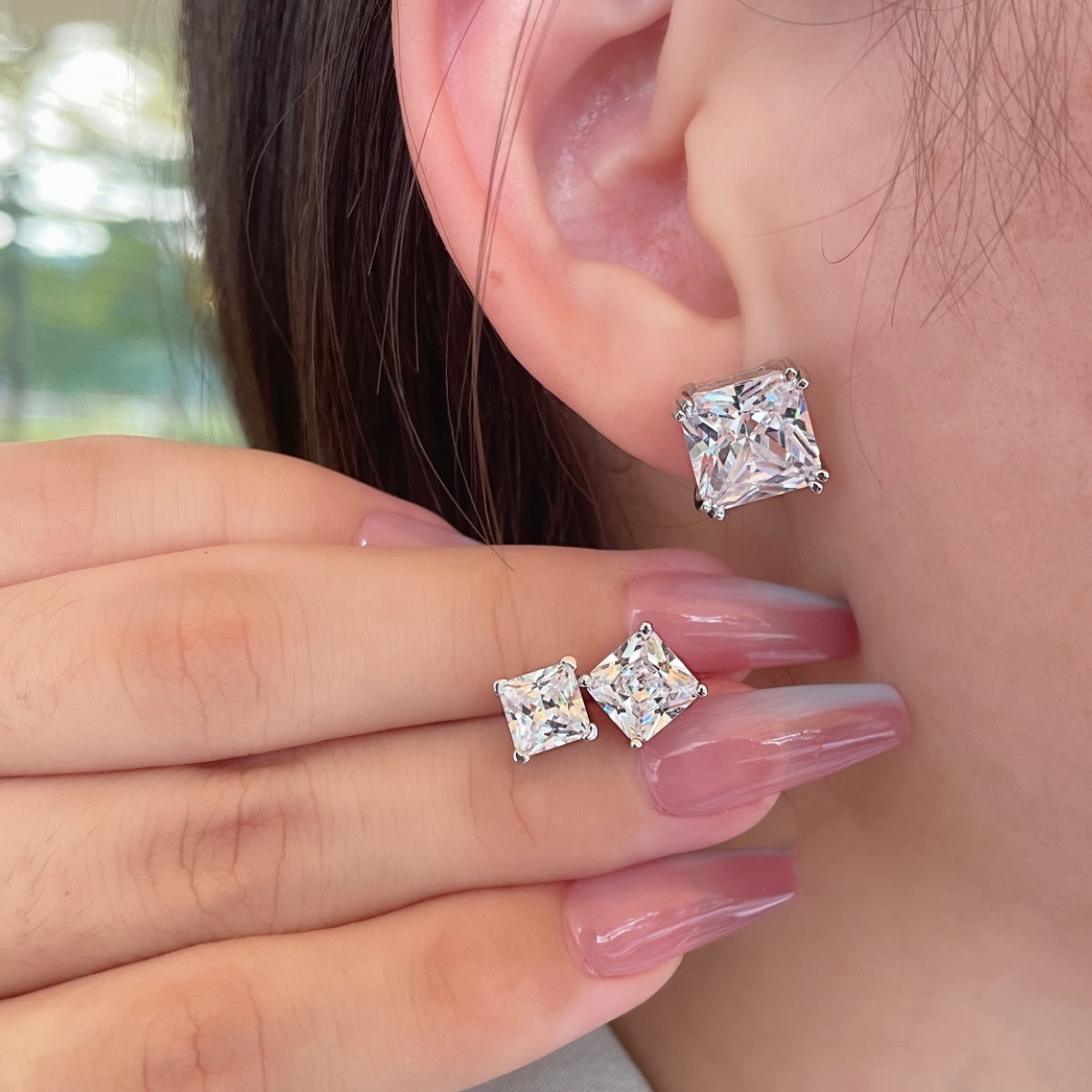[HOT] Boucles d'oreilles délicates de forme carrée