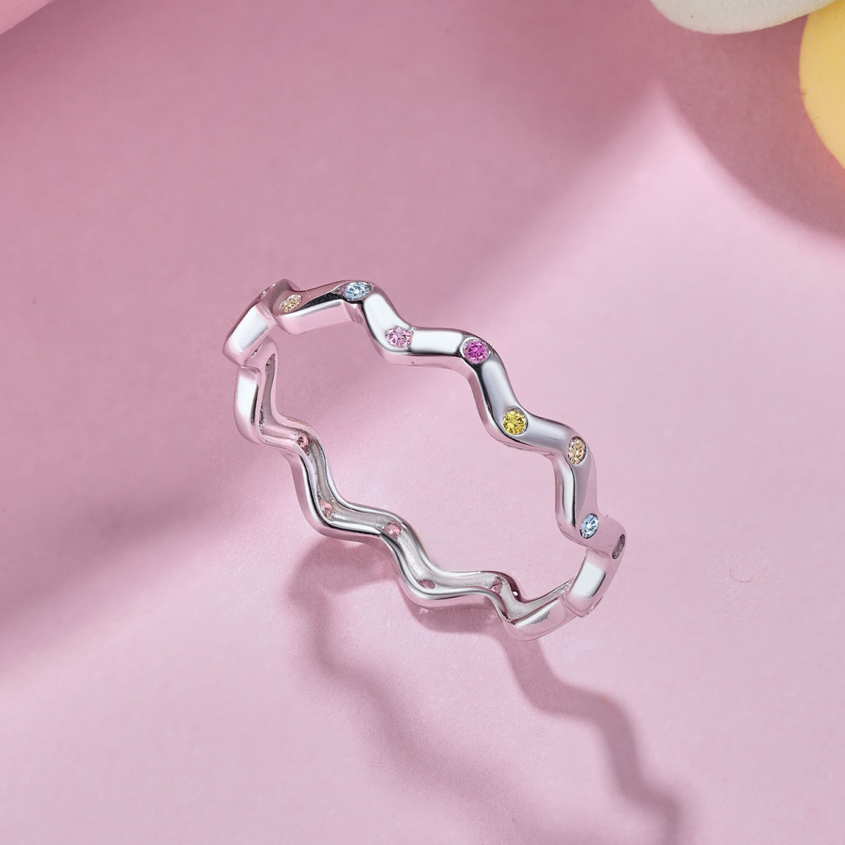 [HOT]Ornate Vibrant Round Cut Daily Ring