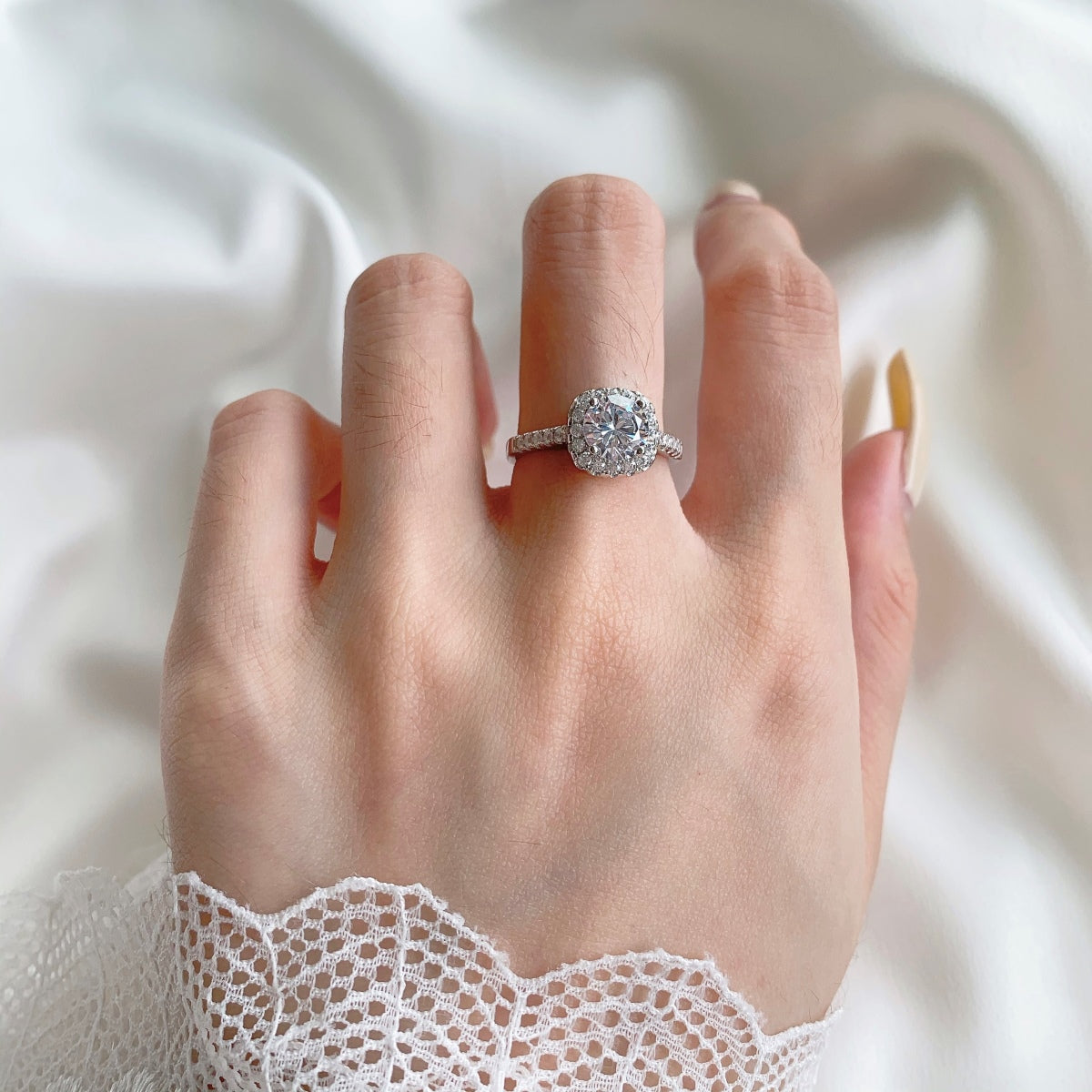 [HOT] Alliance de mariage ronde éblouissante et resplendissante