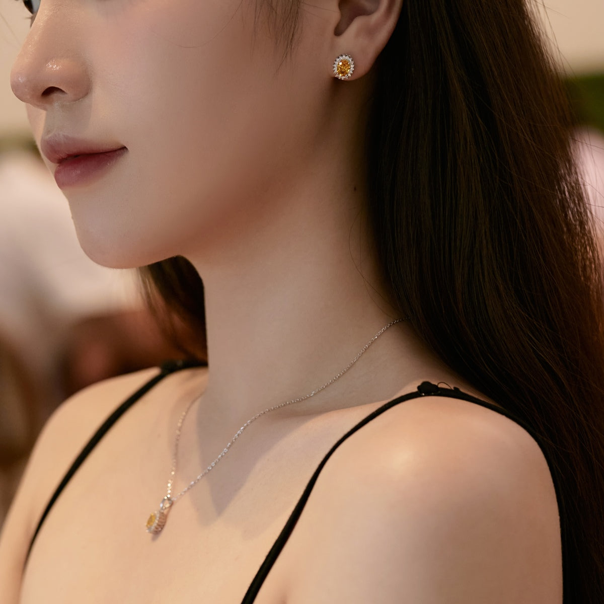 [HOT] Boucles d'oreilles quotidiennes délicates à coupe ovale radiante
