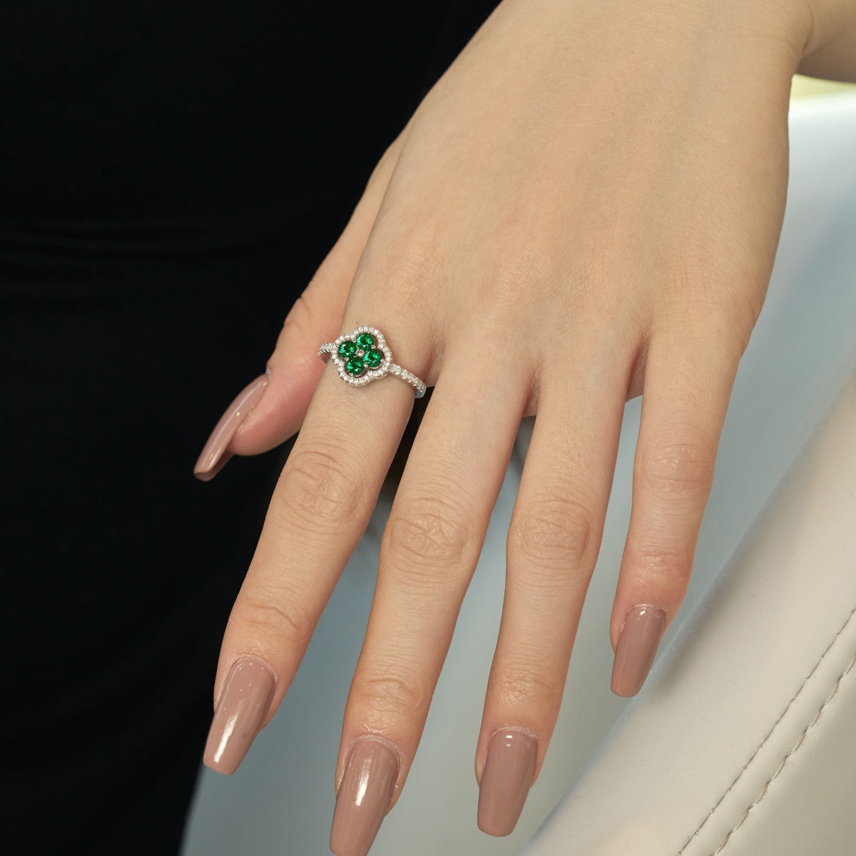 [HOT] Bague à motif de trèfle à quatre feuilles