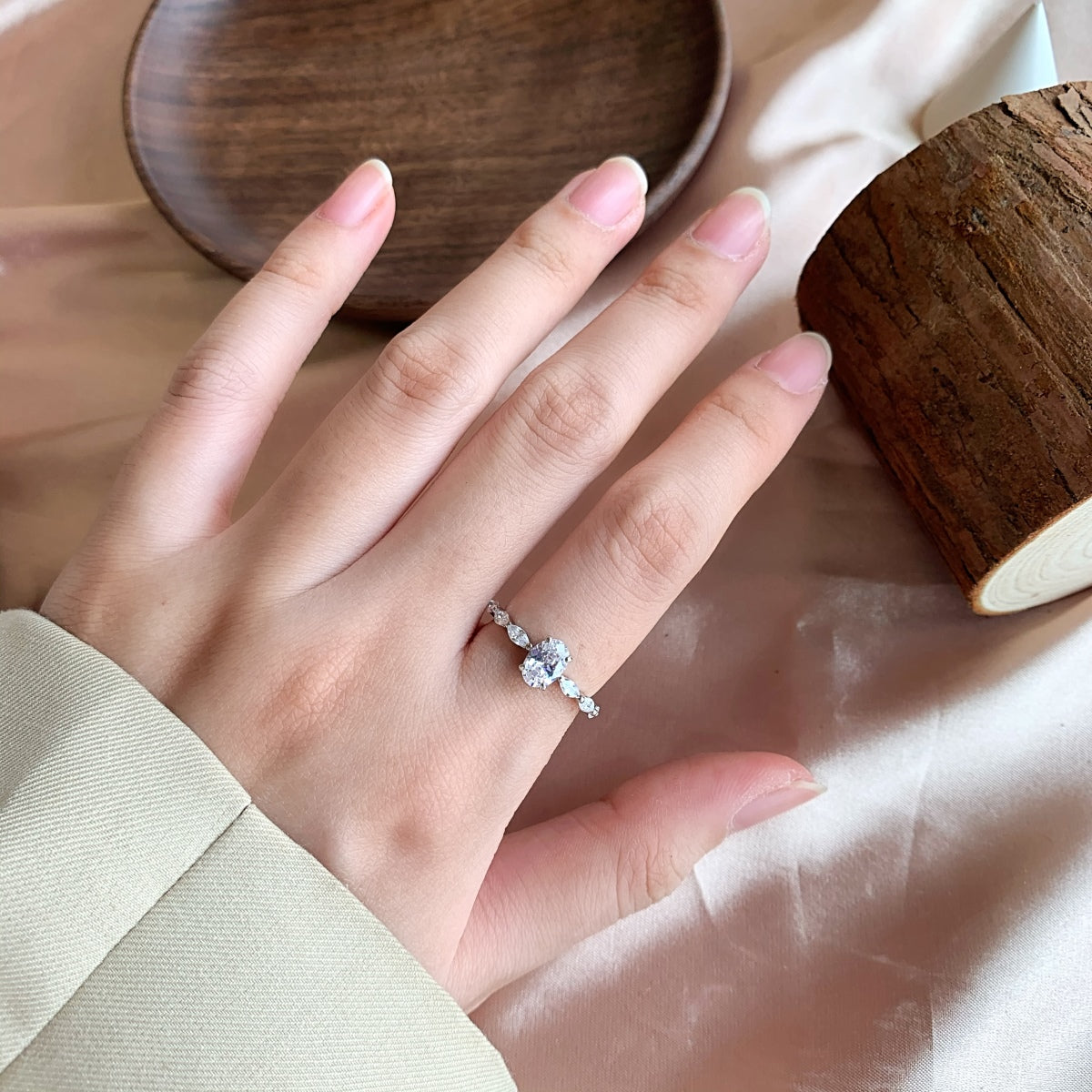 [HOT] Bague de fiançailles quotidienne luxueuse et vibrante de 0,75 carat, taille coussin allongée