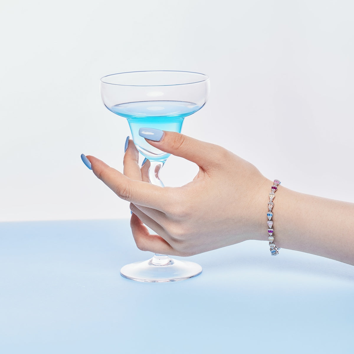 [HOT]Radiant Water Drop Shape Daily Bracelet