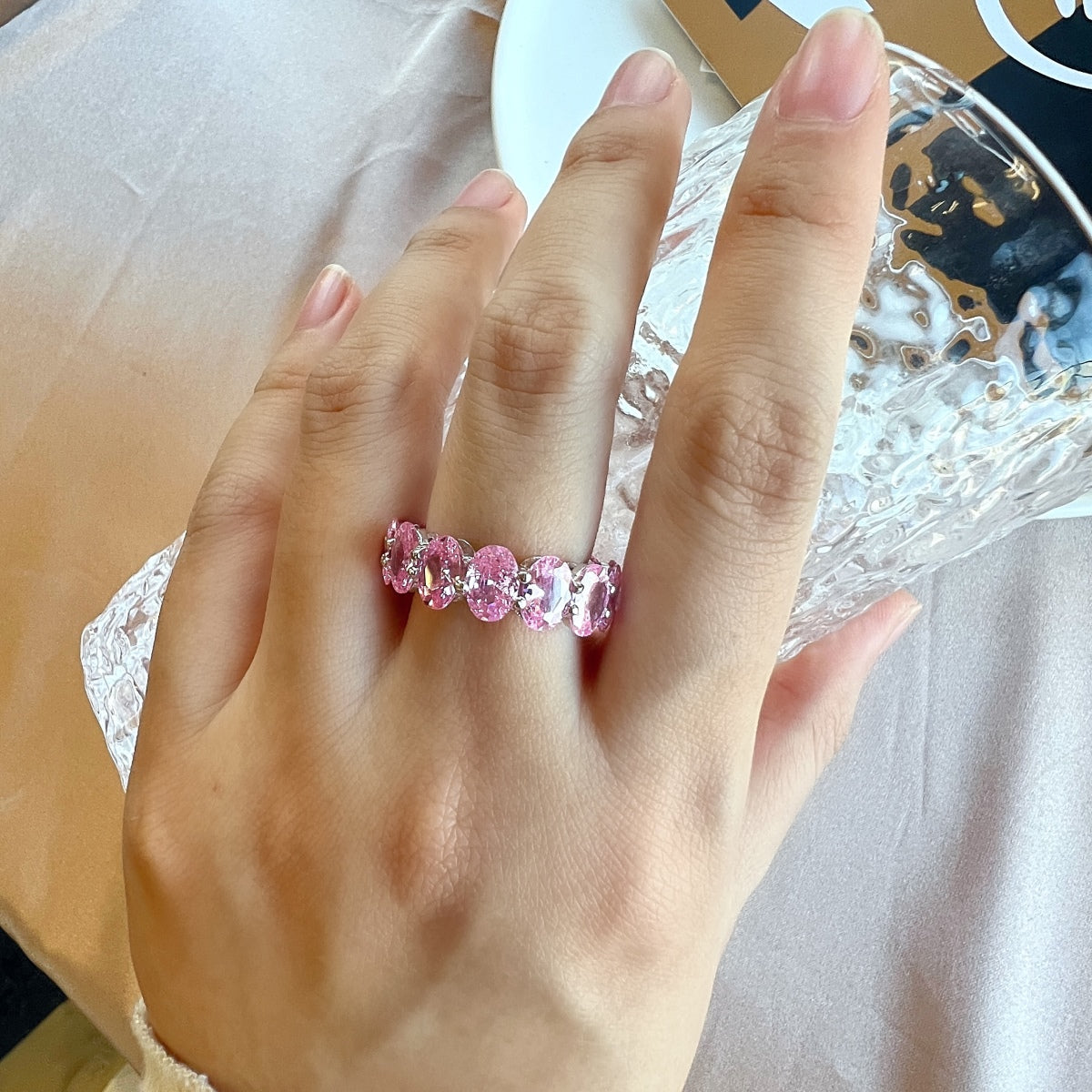 [HOT] Bague de tennis allongée et délicate à taille coussin