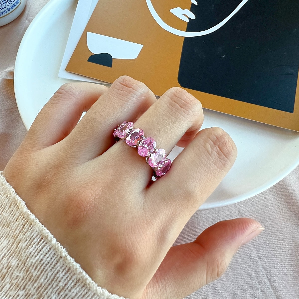 [HOT] Bague de tennis allongée et délicate à taille coussin