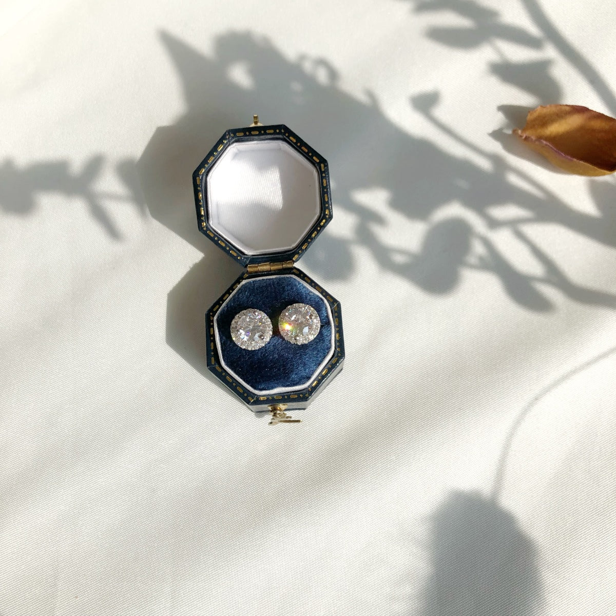 [HOT] Boucles d'oreilles classiques de forme ronde de princesse