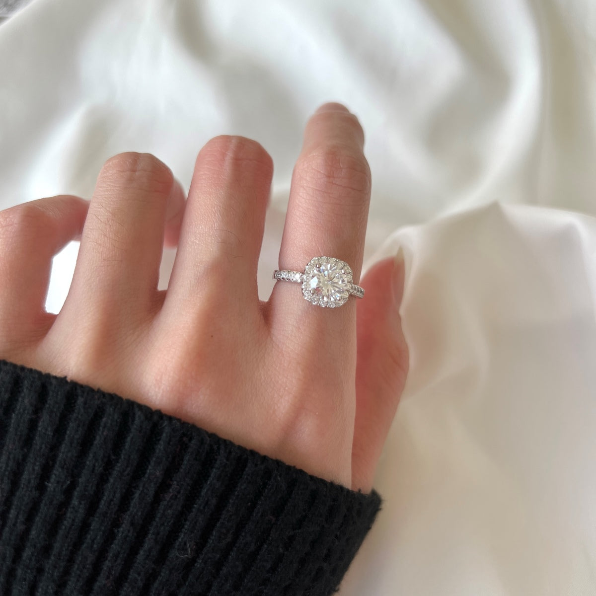 [HOT] Alliance de mariage ronde éblouissante et resplendissante