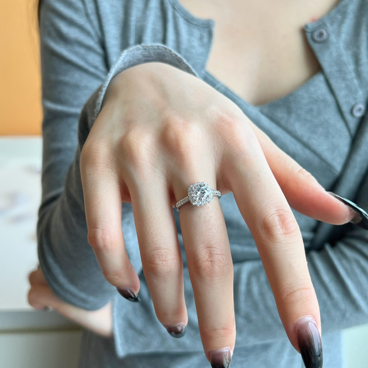 [HOT] Alliance de mariage ronde éblouissante et resplendissante