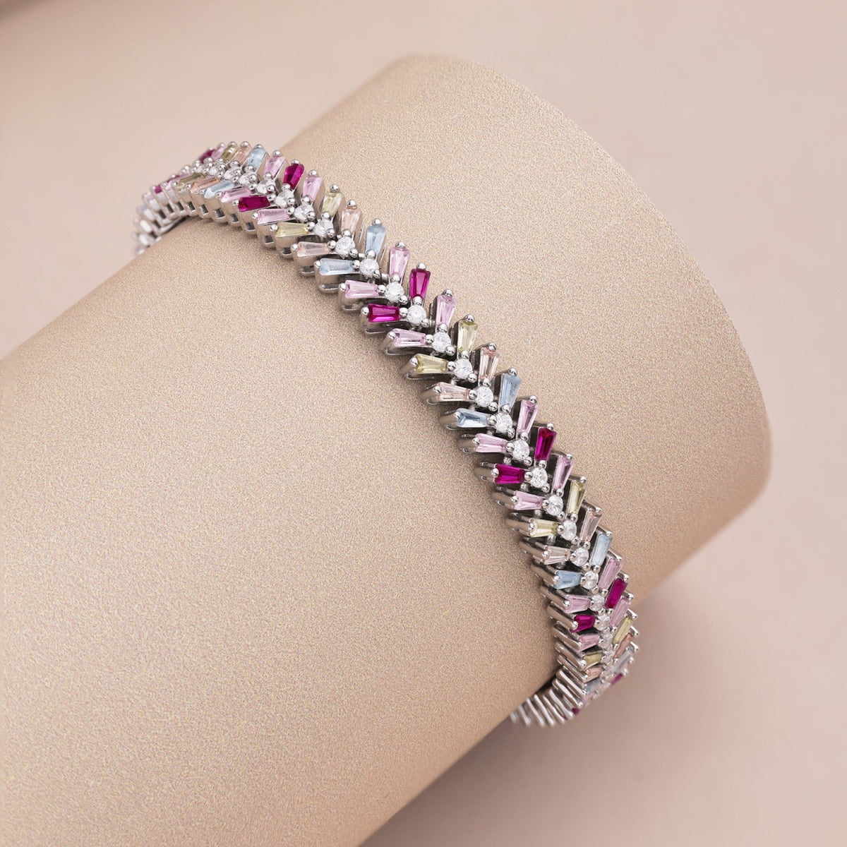 [HOT] Bracelet quotidien délicat taille émeraude radiante