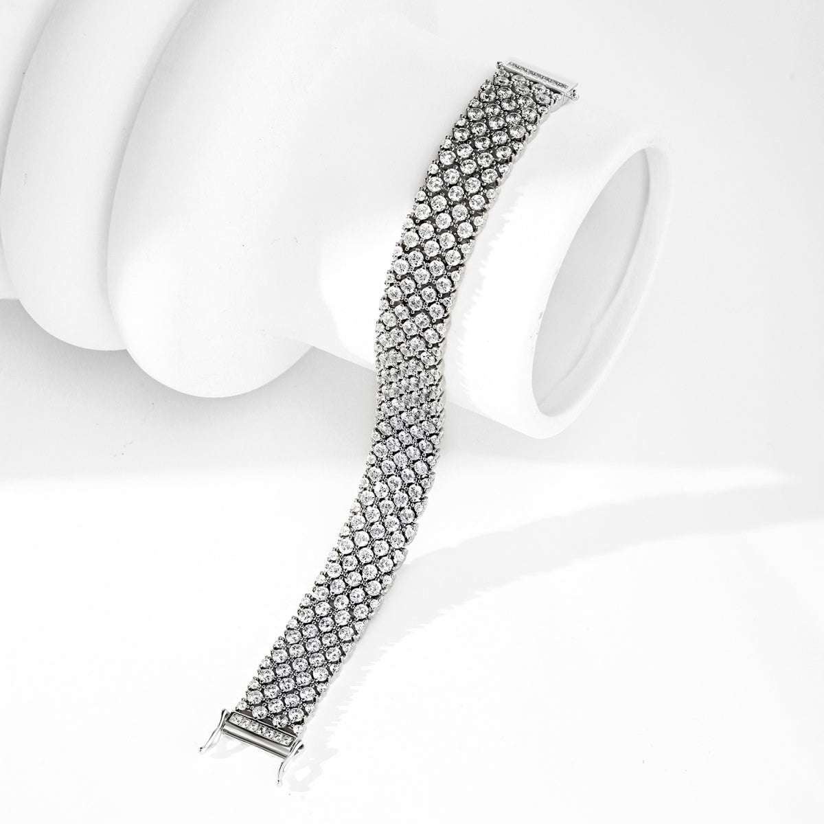 [HOT]Ornate Elegant Round Cut Party Bracelet