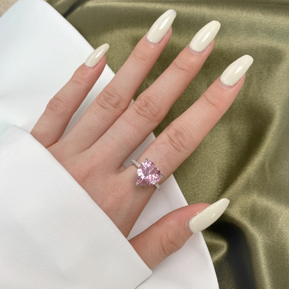 [HOT] Bague d'amoureux romantique scintillante de 6,0 carats en forme de cœur