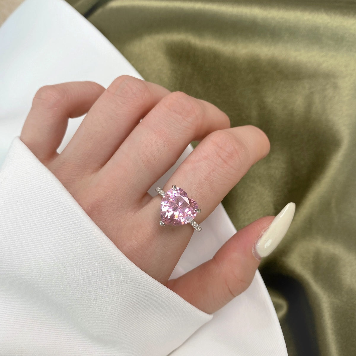 [HOT] Bague d'amoureux romantique scintillante de 6,0 carats en forme de cœur