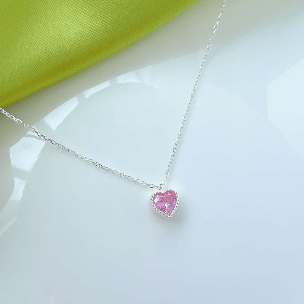 [HOT]Ornate Heart Shape Necklace