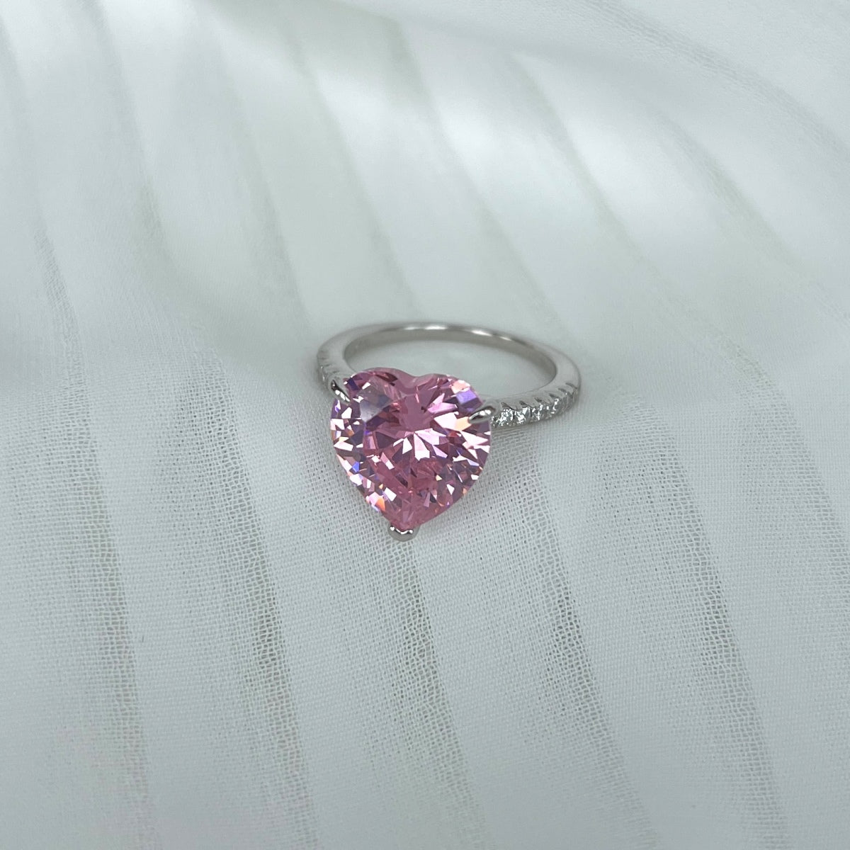 [HOT] Bague d'amoureux romantique scintillante de 6,0 carats en forme de cœur