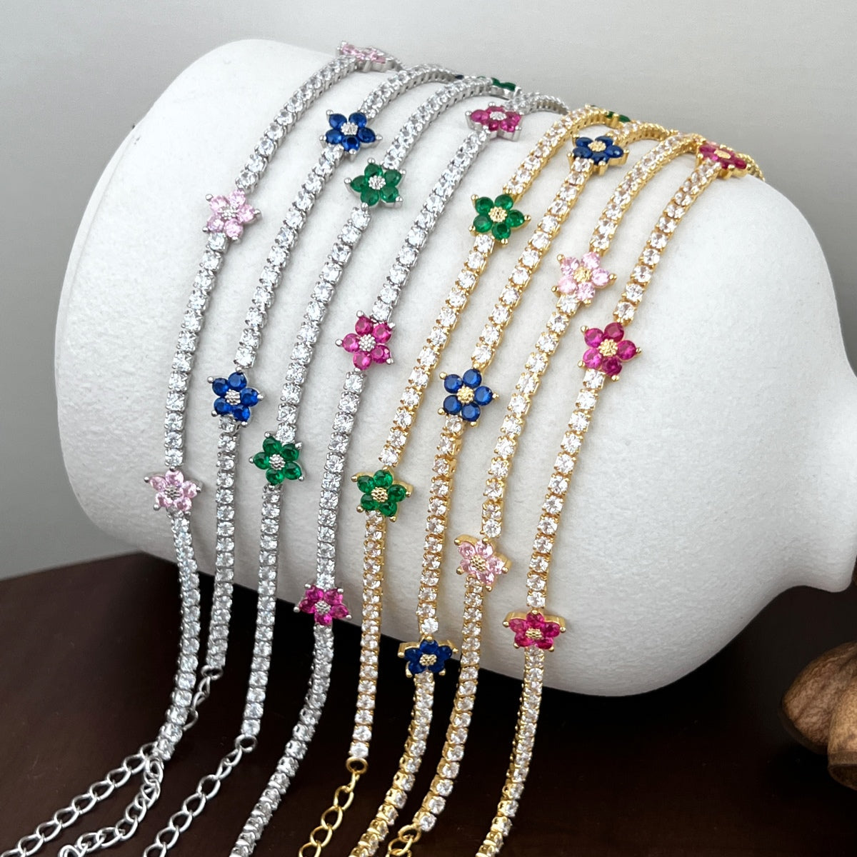 [HOT]Sparkling Flower Shape Tennis Bracelet
