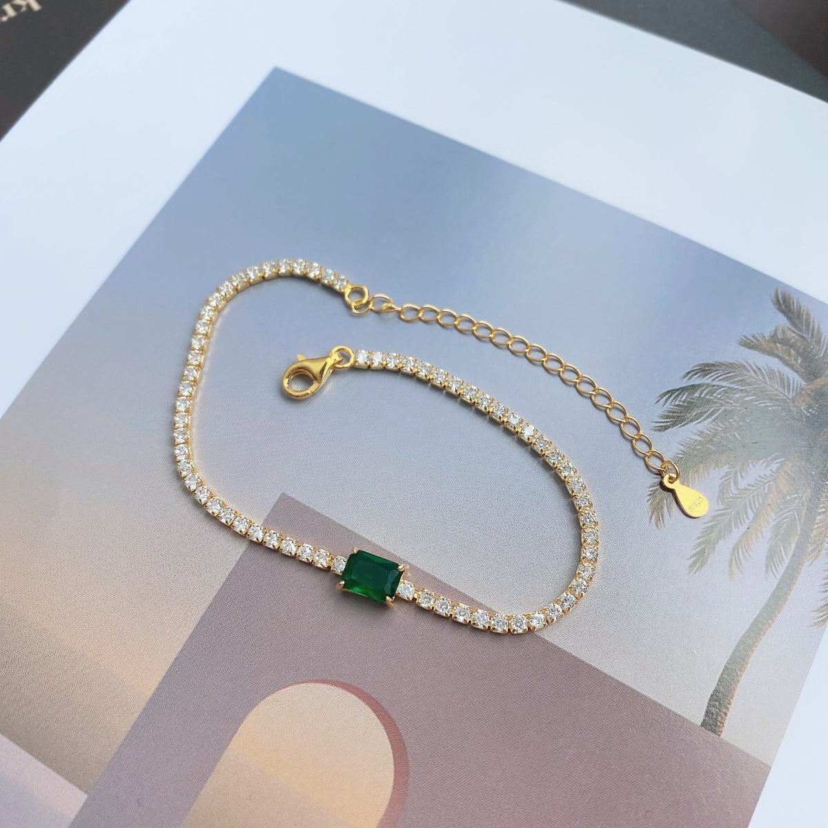 [HOT]1.0 Carat Unique Emerald Cut Banquet Bracelet