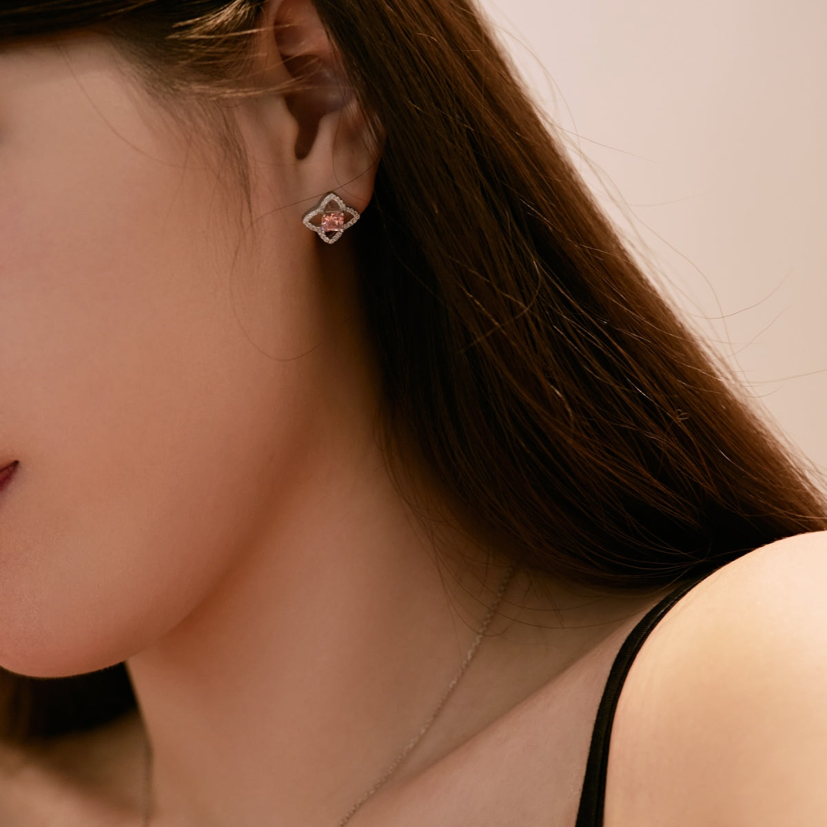[HOT] Boucles d'oreilles élégantes en forme d'étoile taille princesse pour un usage quotidien