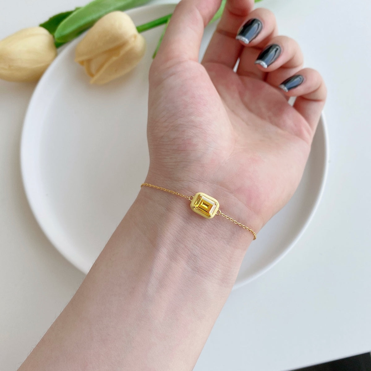 [HOT] Bracelet quotidien taille émeraude coloré et scintillant de 2,0 carats