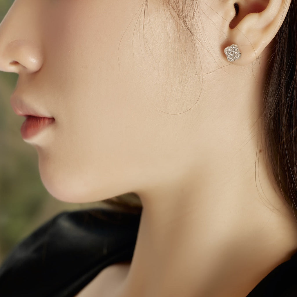 [HOT] Boucles d'oreilles en forme de fleur de trèfle à quatre feuilles