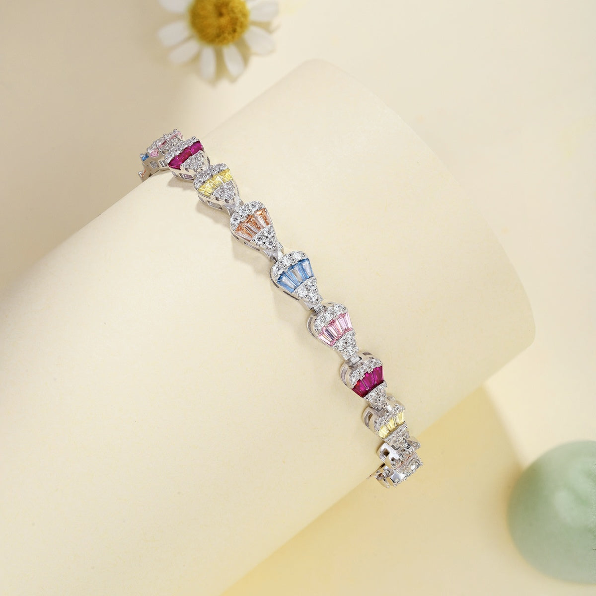 [HOT]Radiant Water Drop Shape Daily Bracelet