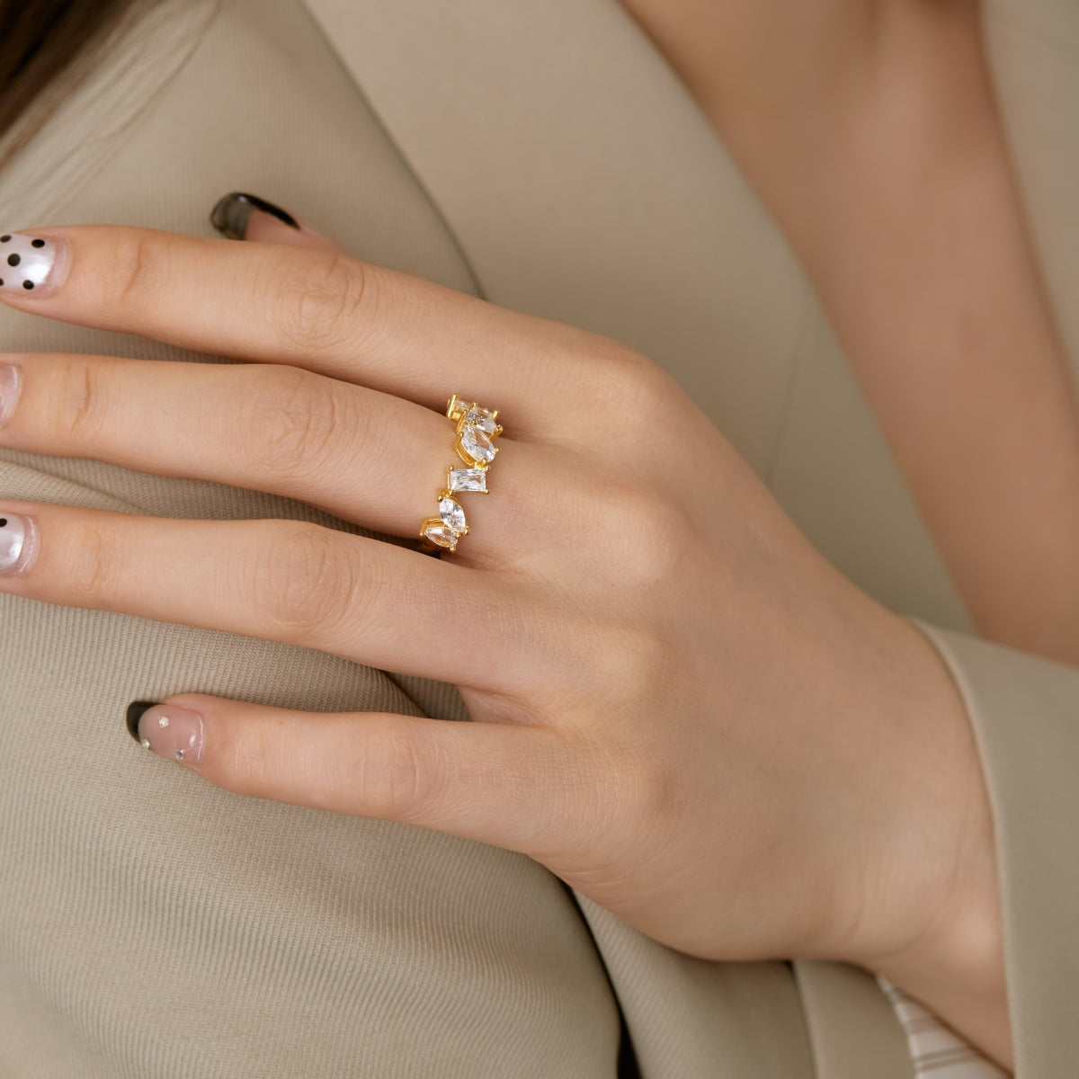 [HOT] Bague délicate à plusieurs coupes