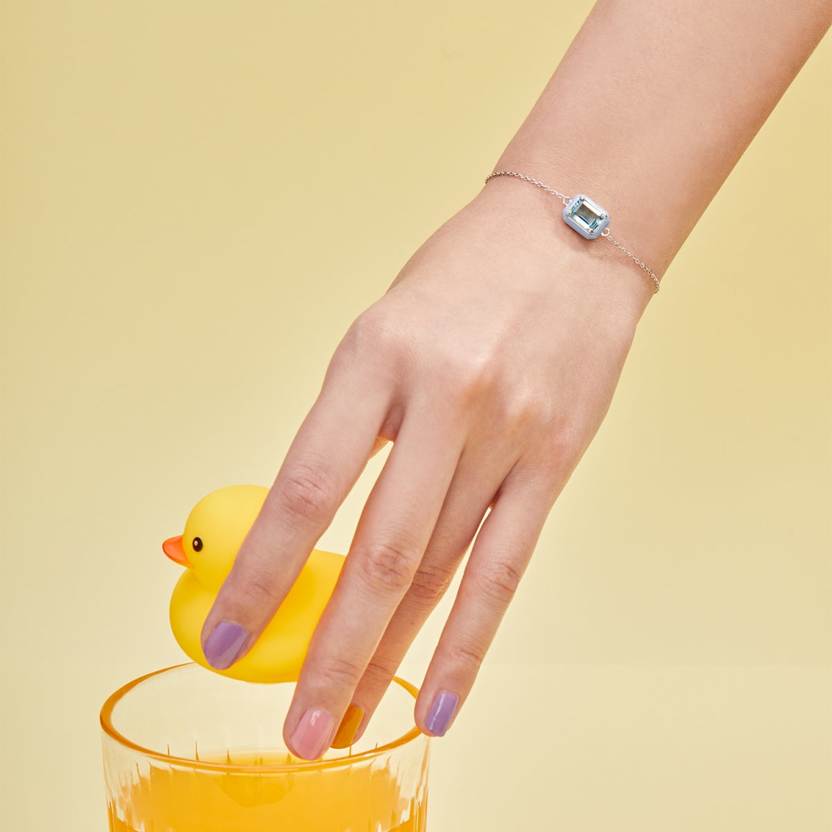 [HOT] Bracelet quotidien taille émeraude coloré et scintillant de 2,0 carats