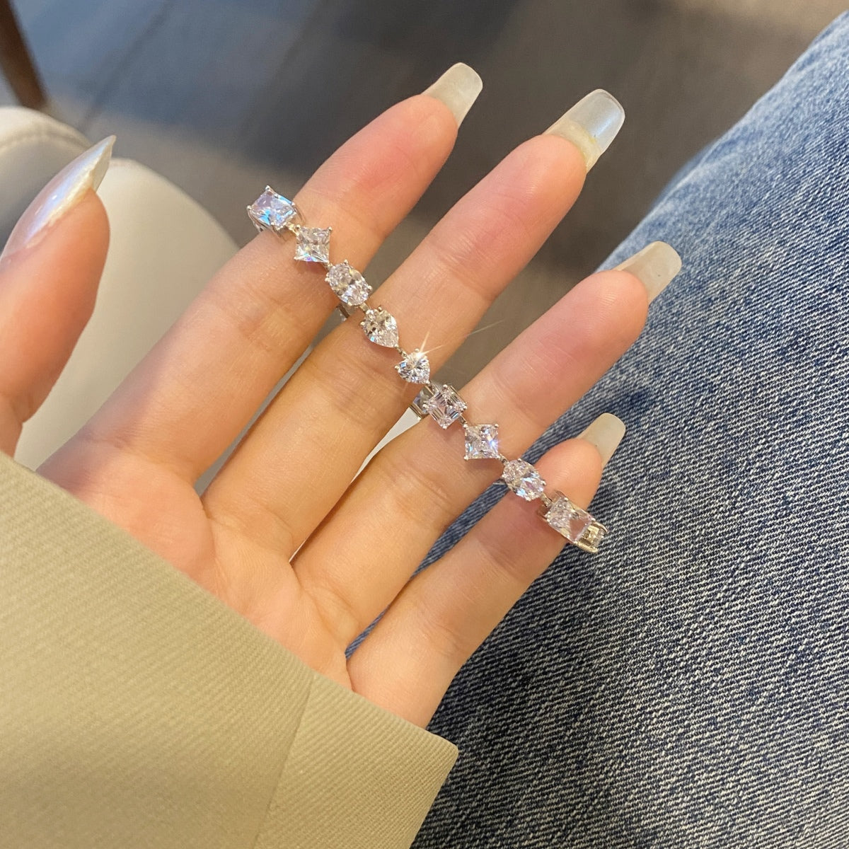 [HOT] Bracelet quotidien unique et exquis à plusieurs coupes