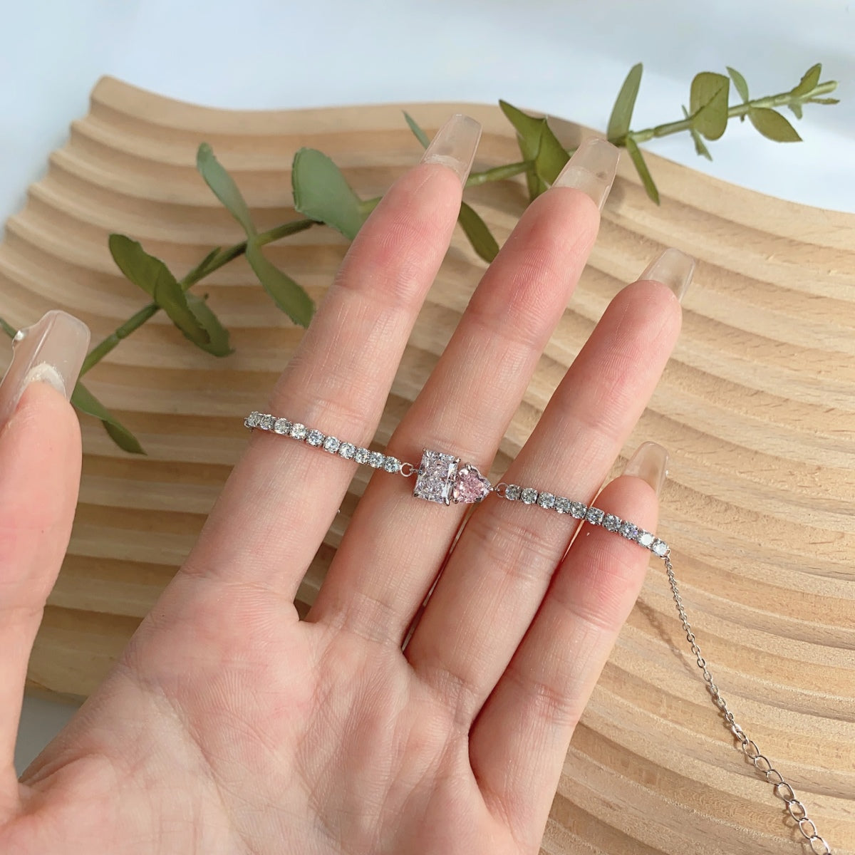 [HOT]Dazzling Unique Multi Shape Lover Bracelet