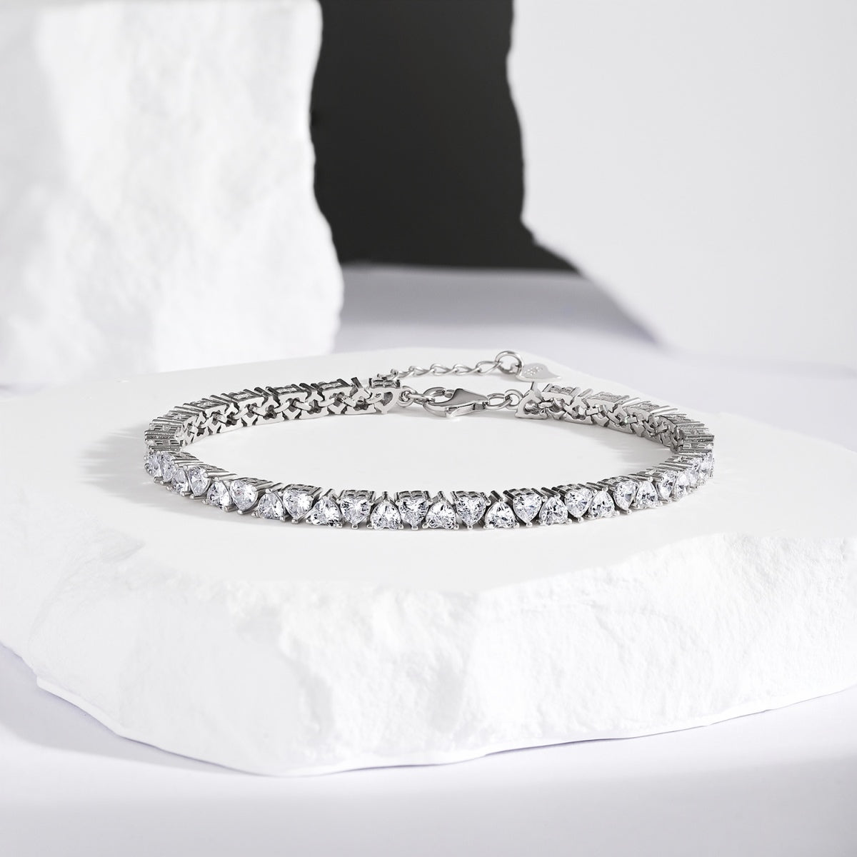 [HOT]Dazzling Romantic Heart Shape Lover Bracelet