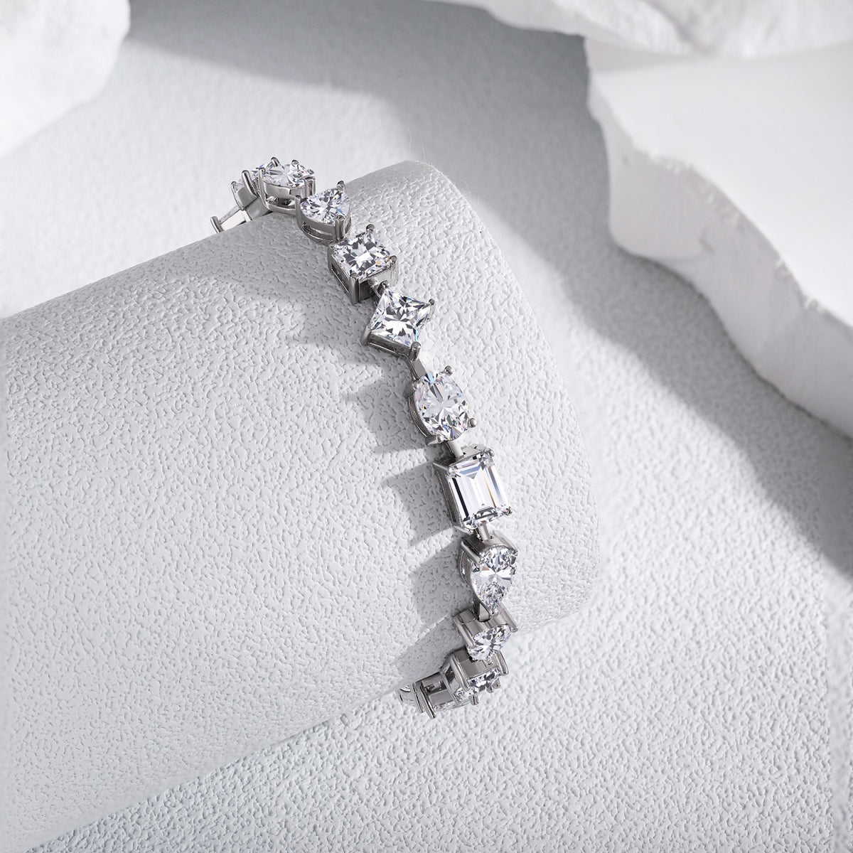 [HOT] Bracelet quotidien unique et exquis à plusieurs coupes