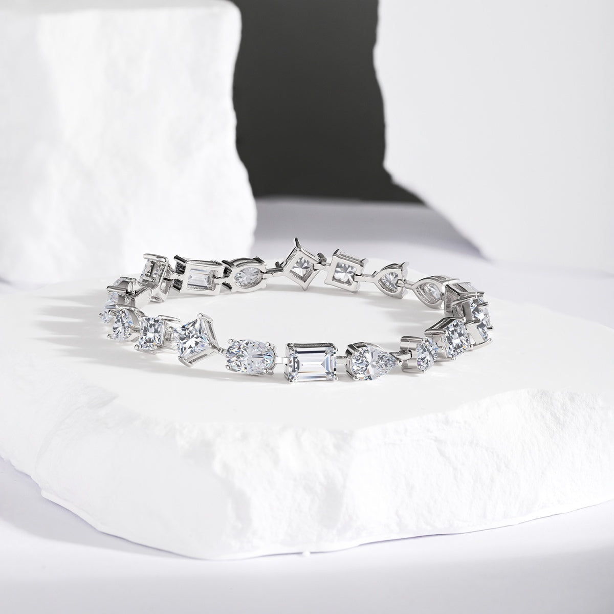 [HOT] Bracelet quotidien unique et exquis à plusieurs coupes