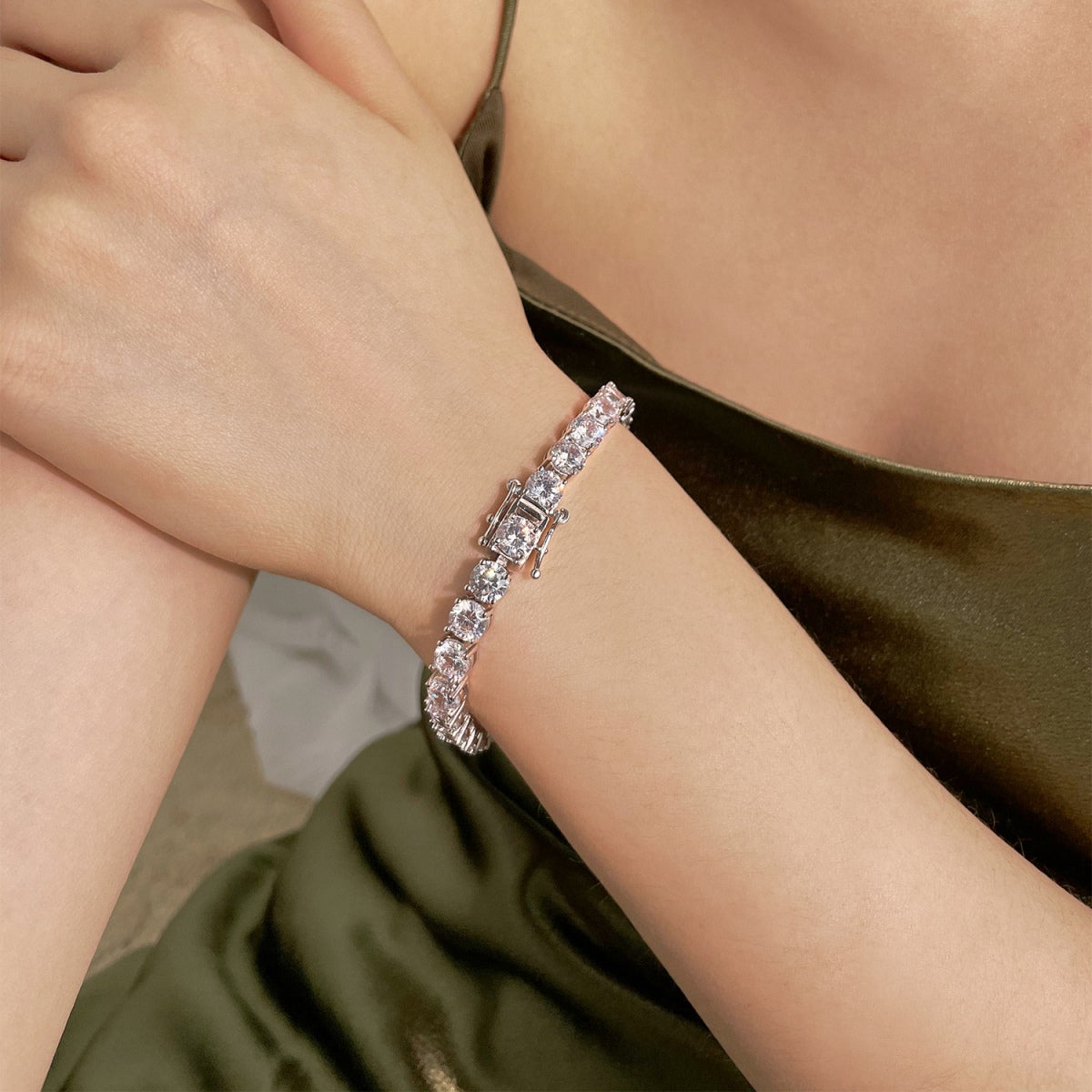 [HOT] Bracelet de mariage éblouissant taille ronde de 0,75 carat