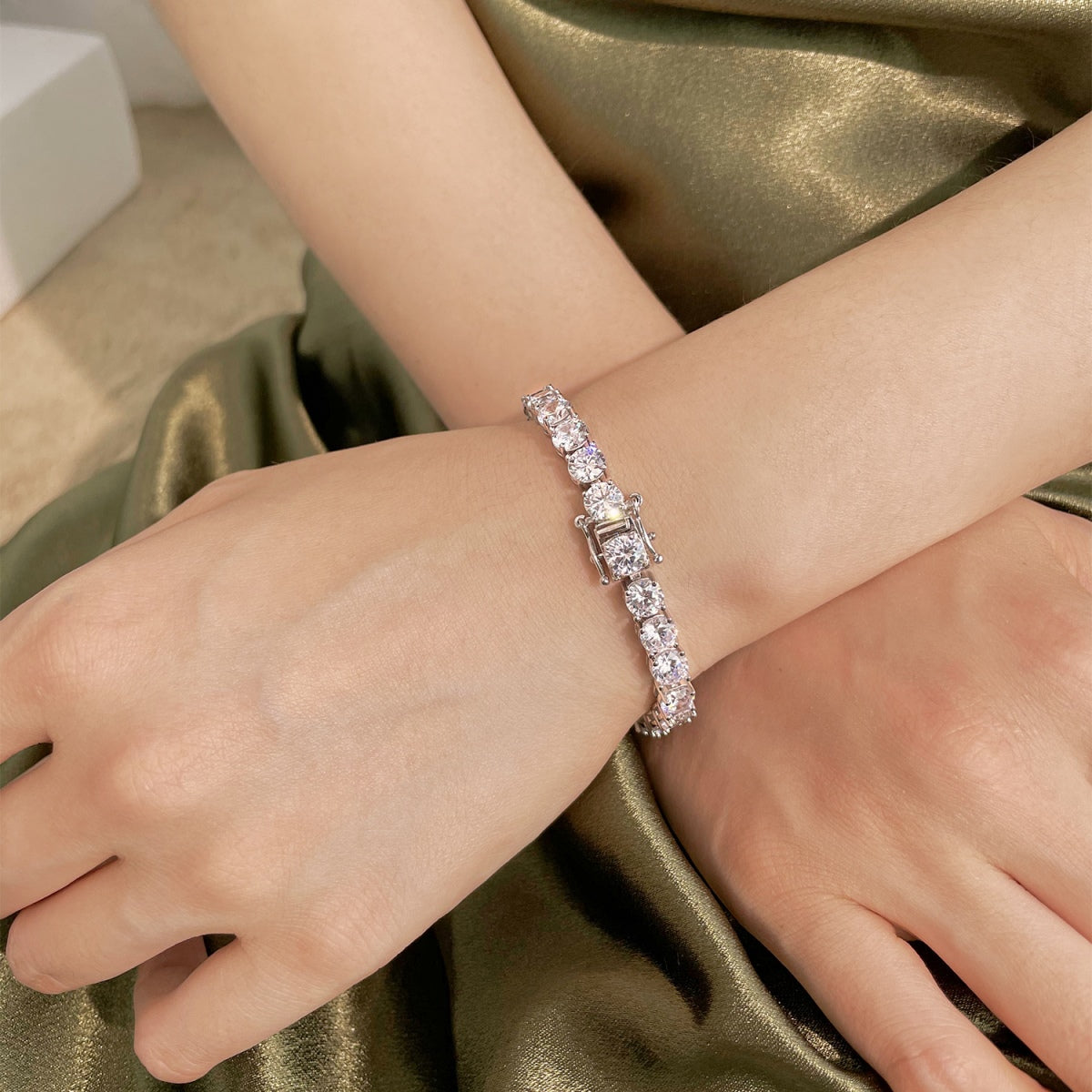 [HOT] Bracelet de mariage éblouissant taille ronde de 0,75 carat