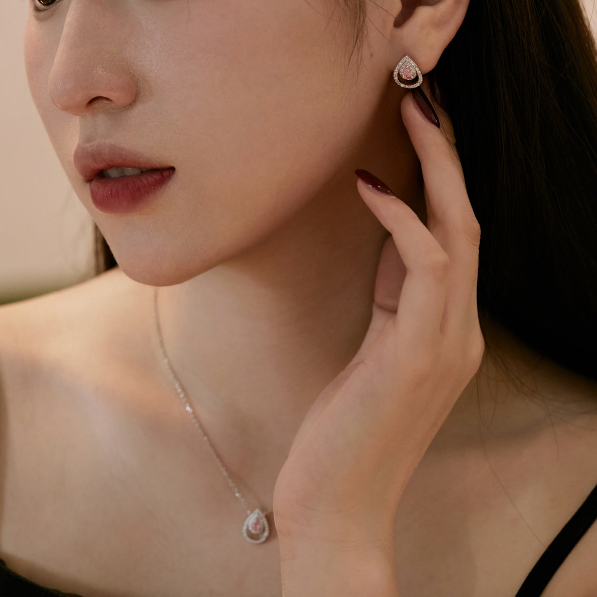 [HOT] Boucles d'oreilles scintillantes et délicates en forme de goutte d'eau