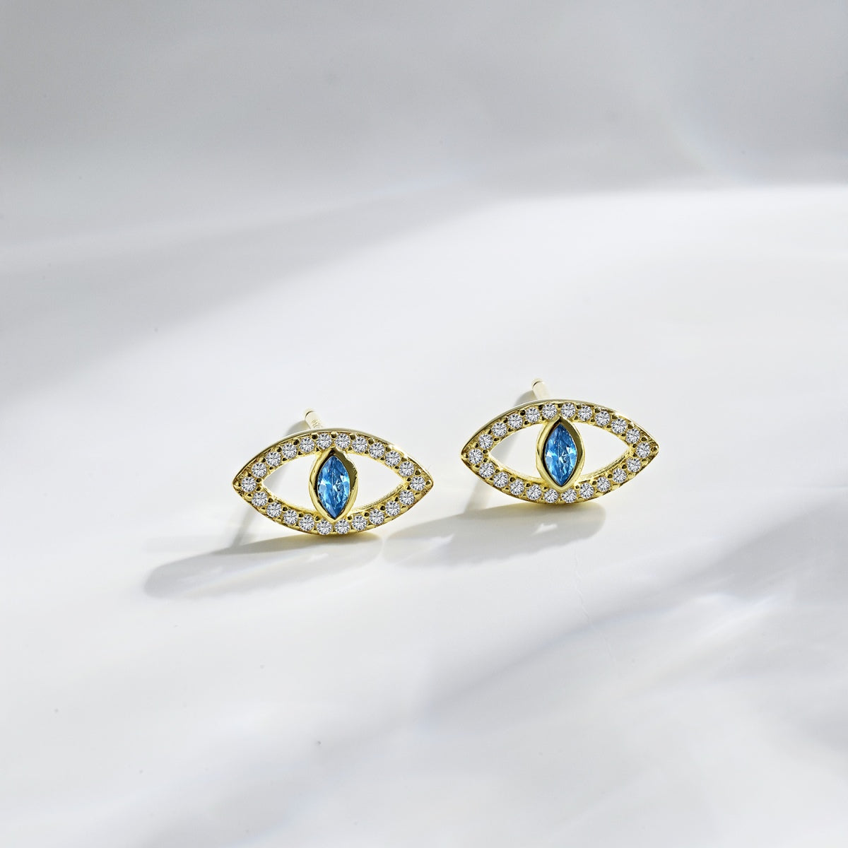 [HOT] Boucles d'oreilles à tige creuses Blue Devil Eyes