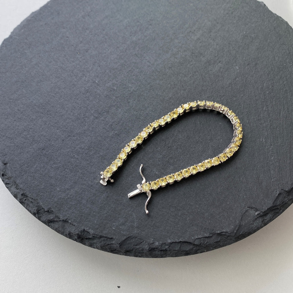 [HOT]Ornate Dazzling Round Cut Tennis Bracelet