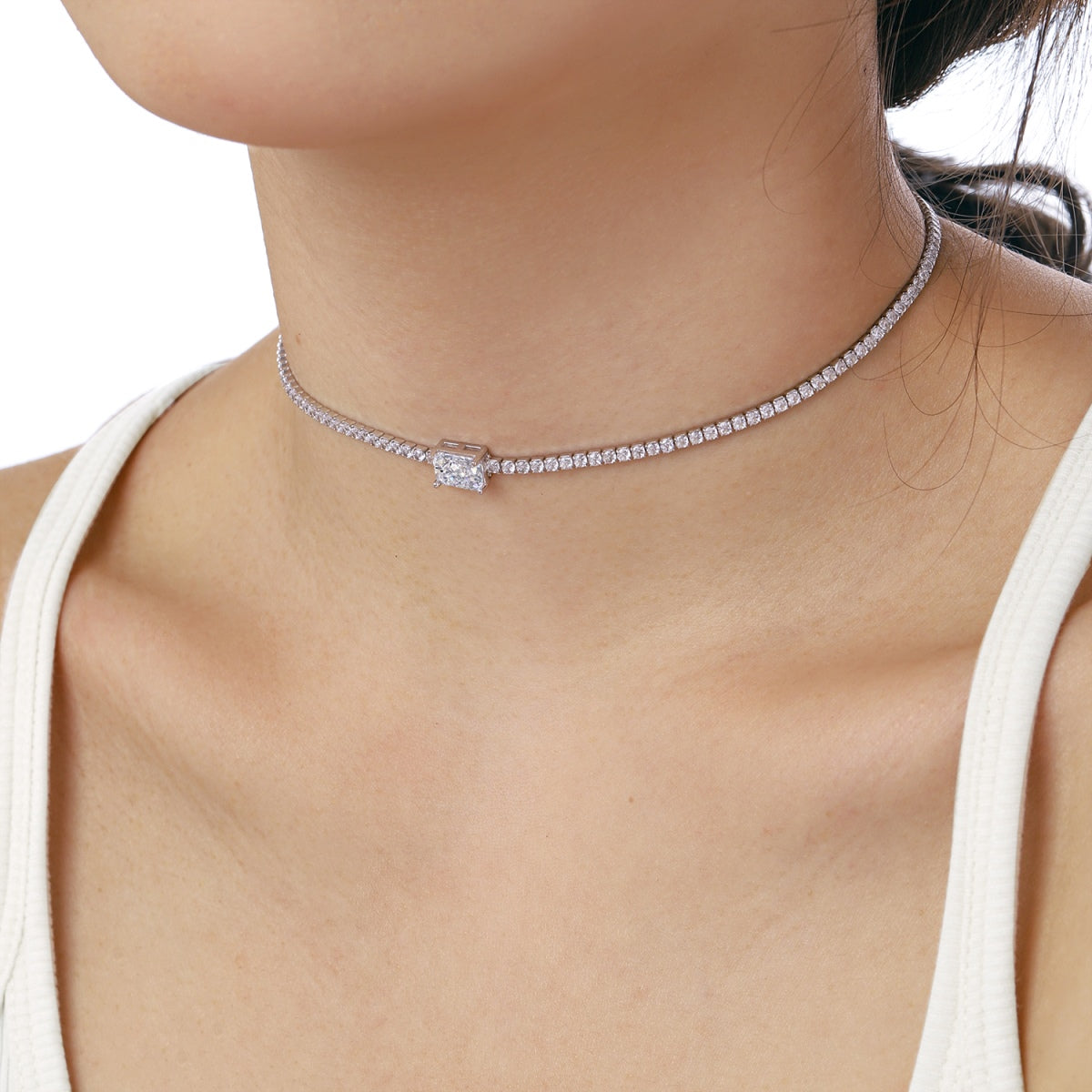 [HOT]2.0 carat Ornate Emerald Cut Necklace