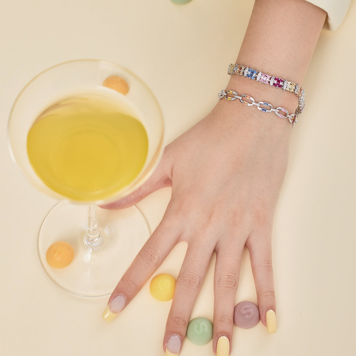 [HOT]Delicate Colorful Multi Cut Party Bracelet