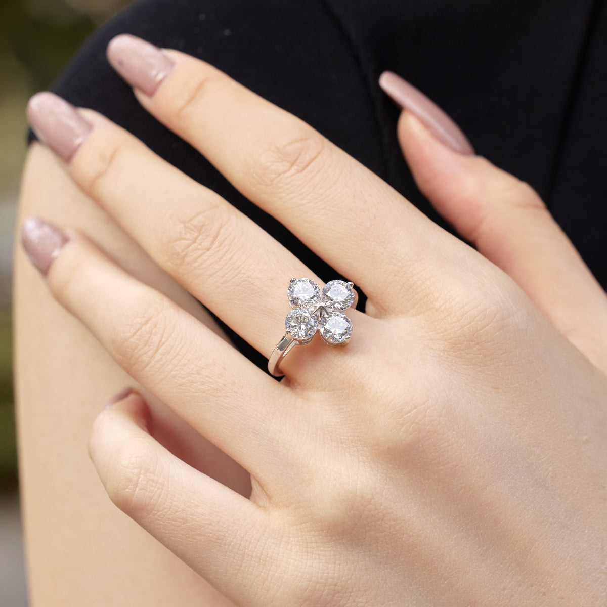 [HOT] Bague étoile à huit branches et trèfle à quatre feuilles