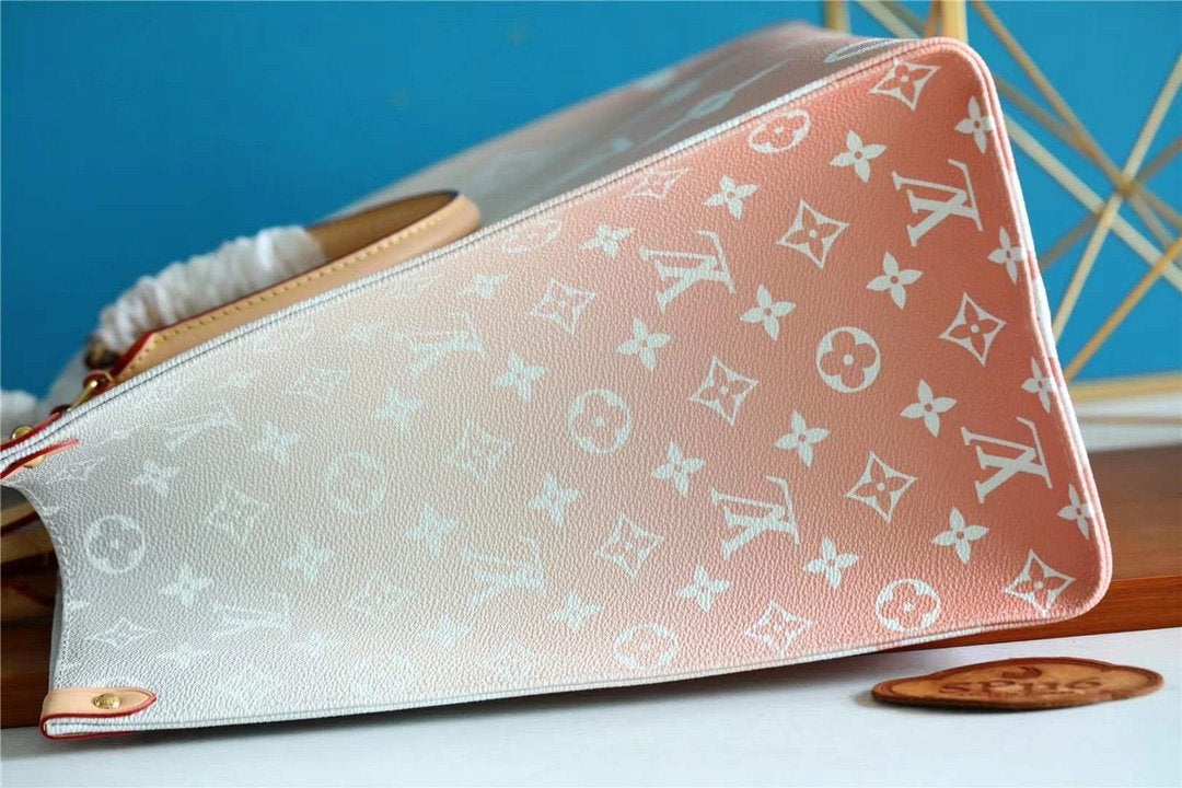ONTHEGO MM BRUME GREY MONOGRAM TOILE ENDUITE GÉANTE
