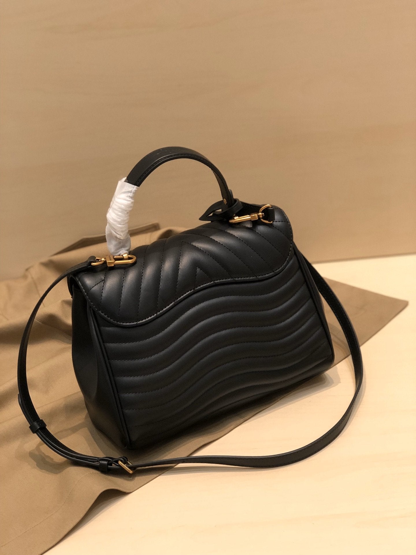 SAC À MAIN LV 26 CM EN CUIR DE VEAU NOIR