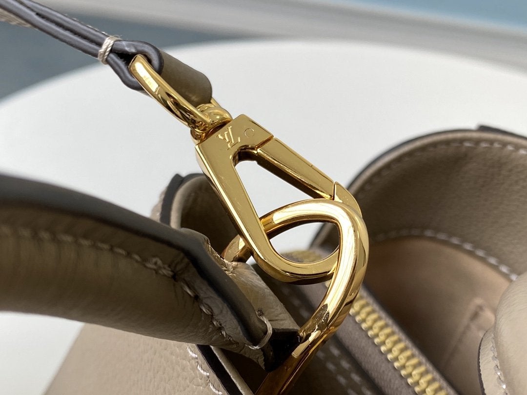 MONTAIGNE BB 29CM CUIR MONOGRAMME BEIGE