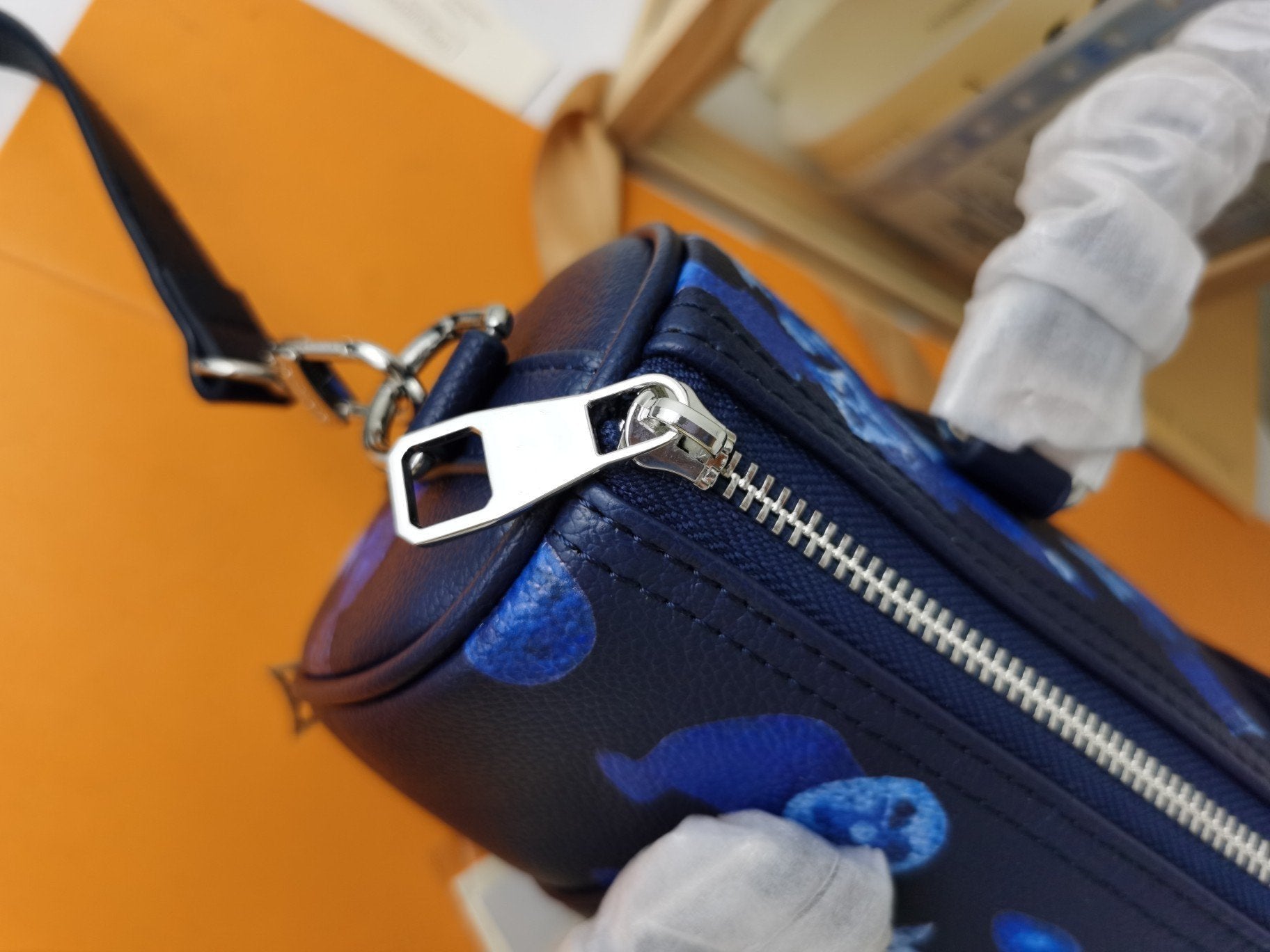 LV キーポル XS 21 インク ウォーターカラー カウハイドレザー