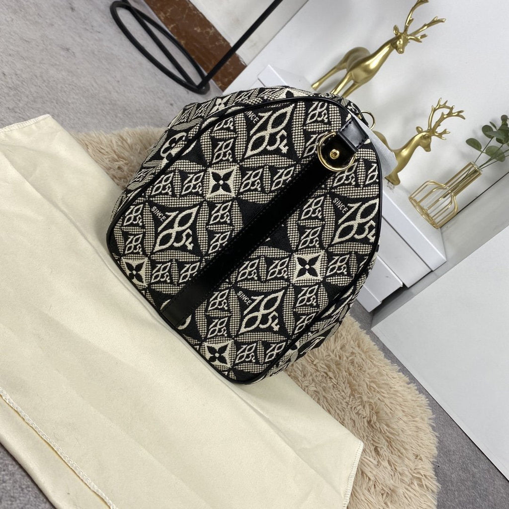 LV KEEPALL BANDOULIÈRE 45 1854 JACQUARD GRIS