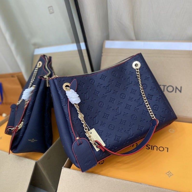 SURENE MM 36CM CUIR DE VEAU GRAINÉ MONOGRAMME BLEU
