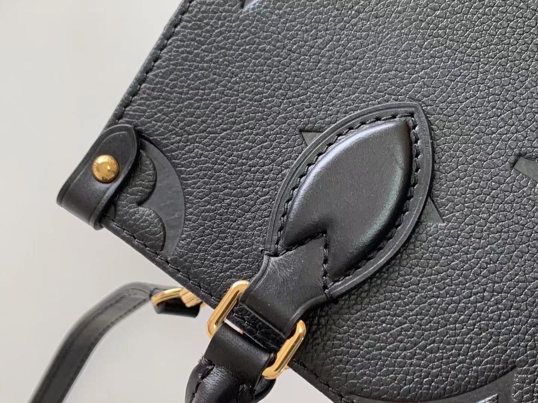 ONTHEGO PM 25 MONOGRAMME NOIR TOILE GÉANTE EMPREINTE