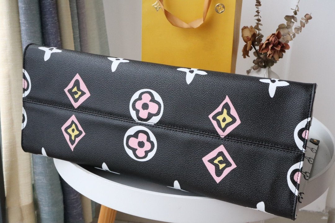CRAFTY ONTHEGO GM 41 TOILE MONOGRAMME NOIR BLANC M45815 