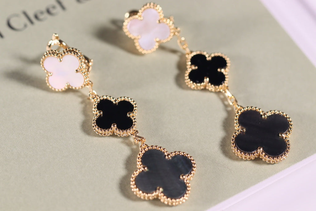 BOUCLES D'OREILLES TRÈFLE OR ONYX NACRE 3 MOTIFS 
