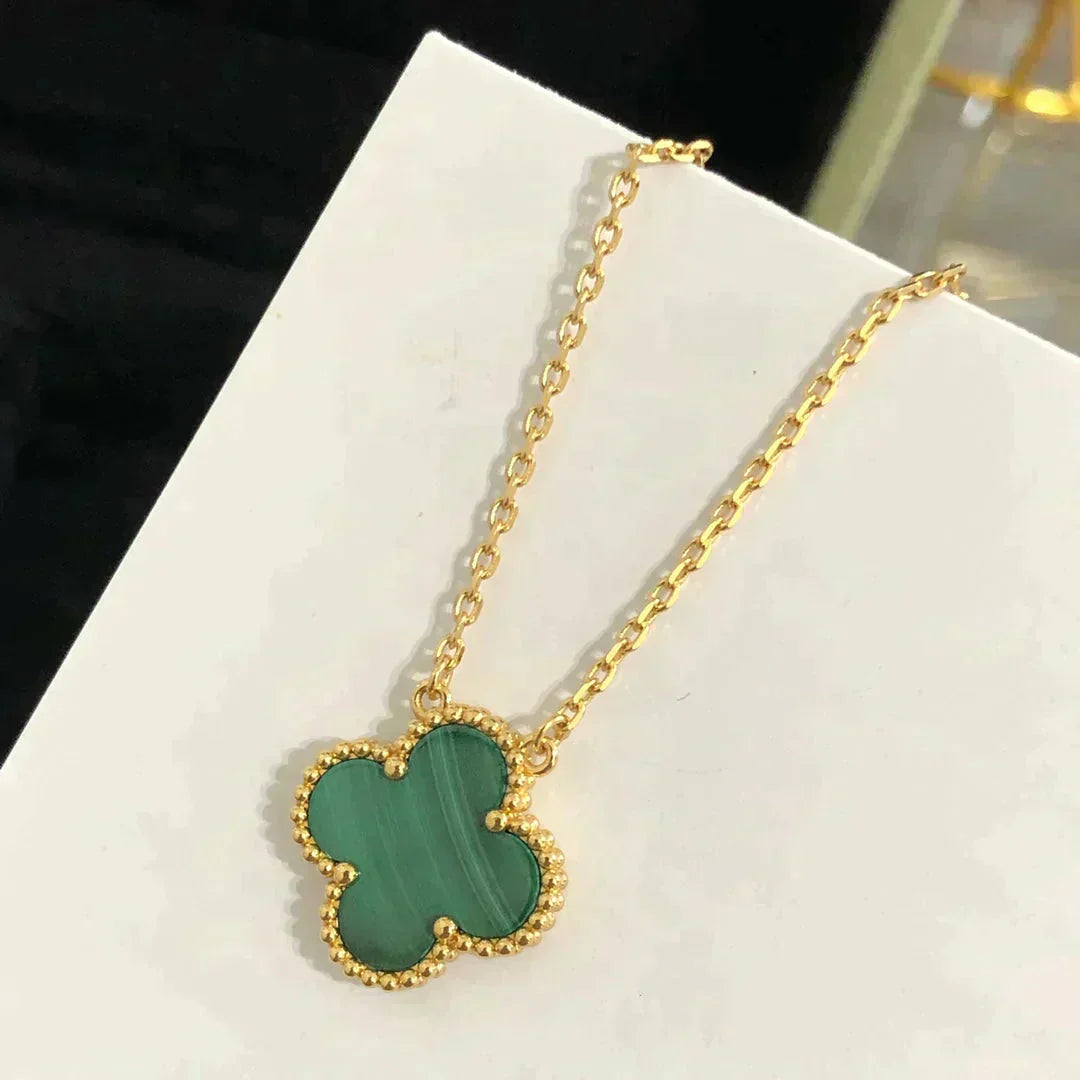 Collier Fleur Simple 15 MM MALACHITE TRÈFLE